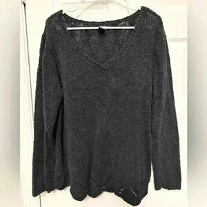 Comfy & Cozy Black V-Neck Sweater with Eyelet Design - Size Large